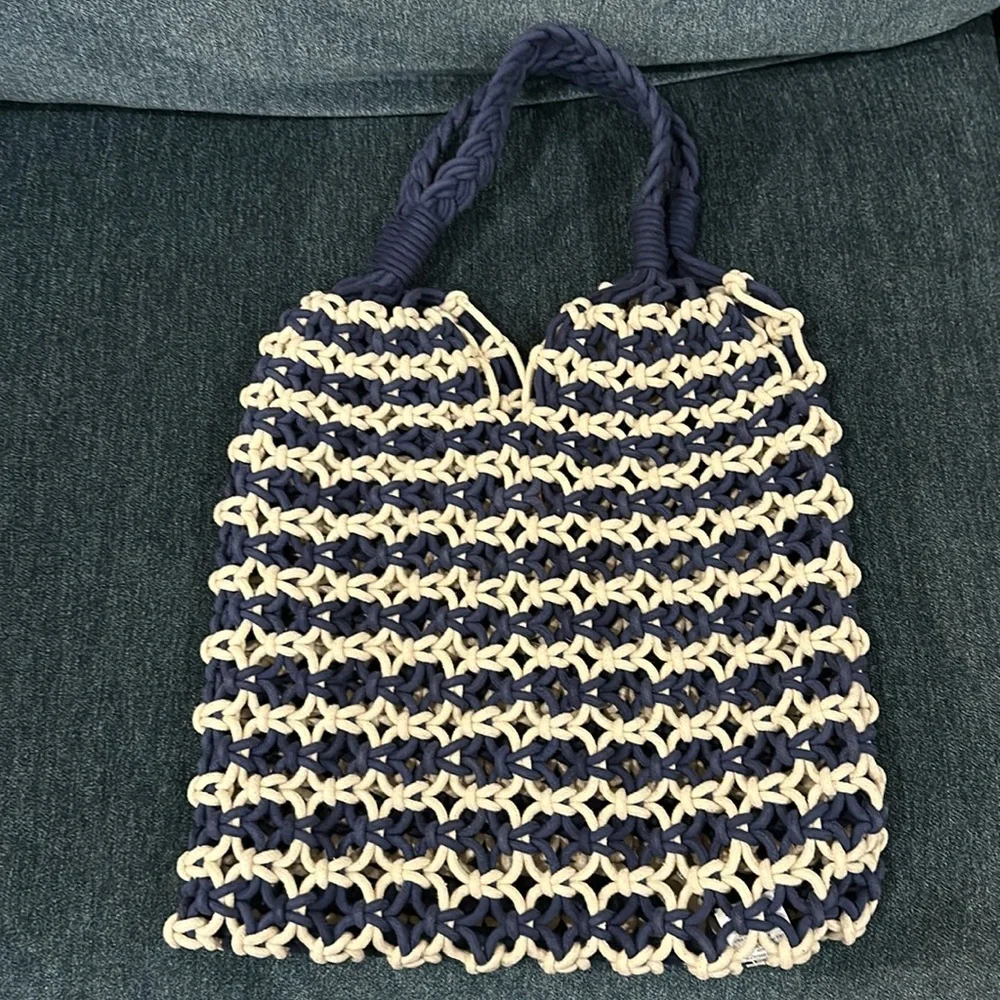 NWT! CADIZ HAND-KNOTTED ROPE TOTE